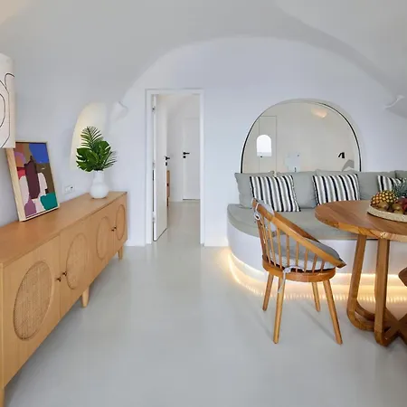 Splendid Santorini | Aegan Sea View Cave House | 2 Bedrooms | Terrace With Private Pool And Outdoor Dining Area | Stunning Sea Views | 빌라 *